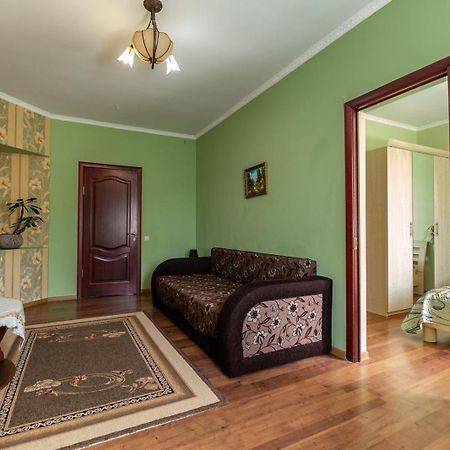 Вілла Мозола Skhidnytsia Esterno foto