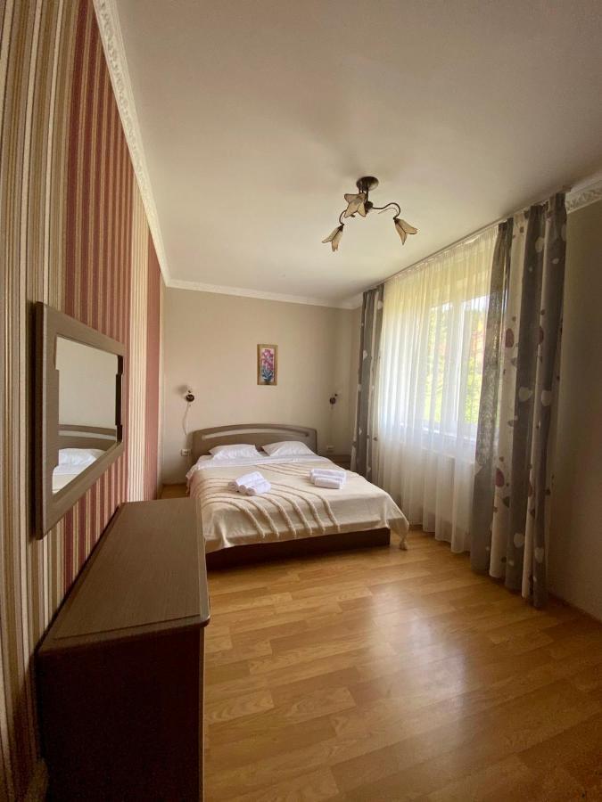 Вілла Мозола Skhidnytsia Esterno foto